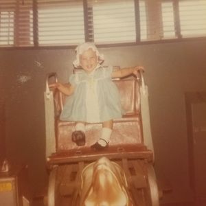 Meet your Posher, Robin